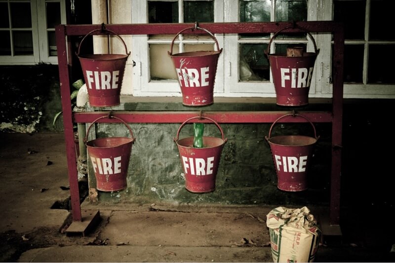 sand bucket used in fire extinguishing and responsible tourism