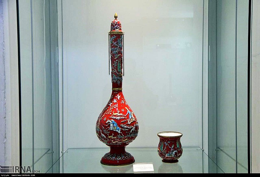 Objects of Isfahan decorative arts museum