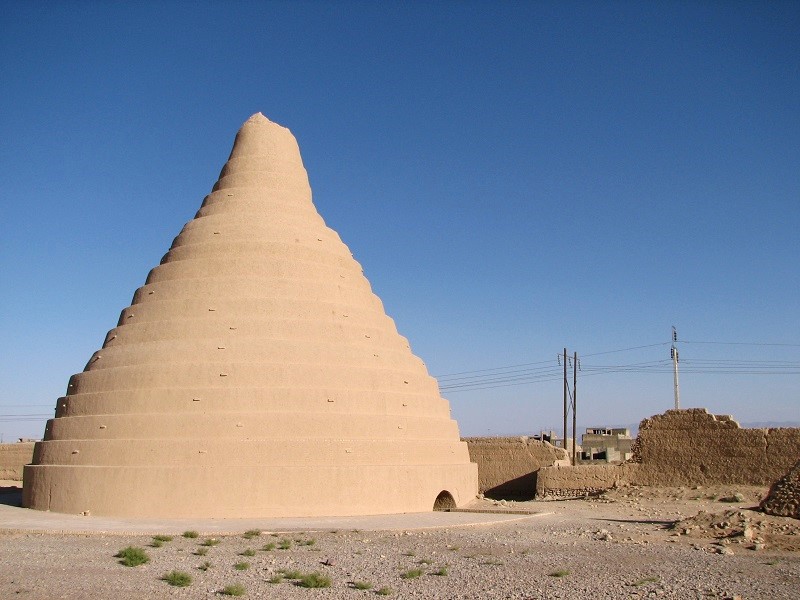 Abarkoh tourist attractions: Abarkooh Ice House