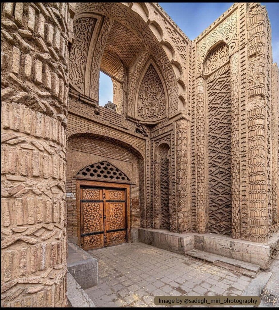 The beautiful facade of Hakim Mosque brickwork