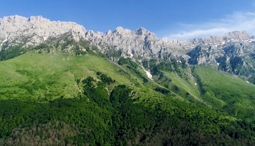 Family Adventure in Iran forests and mountains