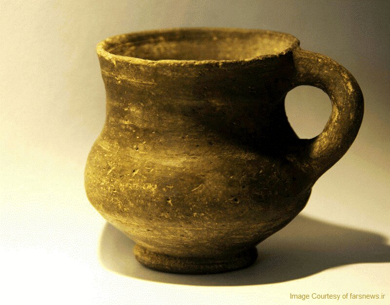 A clay pot from Arisman ancient site