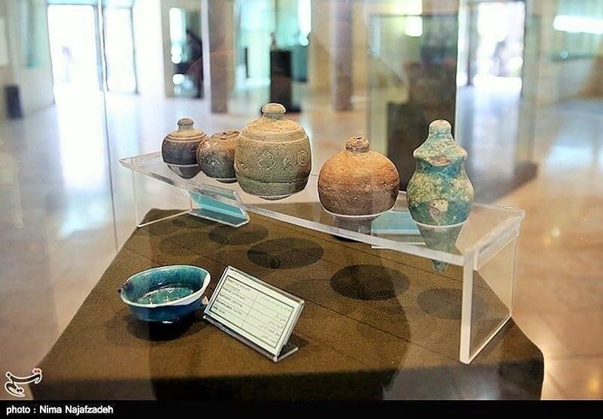 Artifacts from Arisman ancient site in Bagheriha house in Natanz
