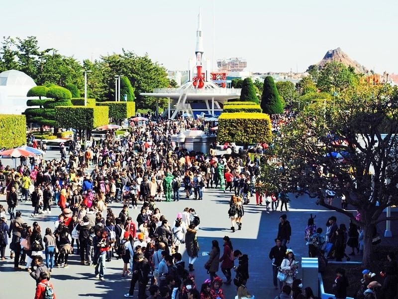 Large tourist crowd in Tokyo Disneyland