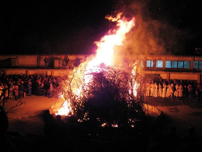 Holding the traditional Sadeh festival in Iran