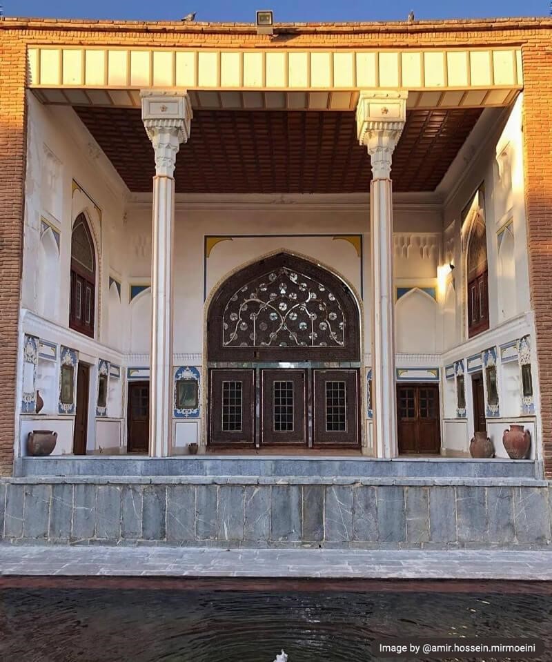 Architecture of Asef Vaziri Mansion in Sanandaj