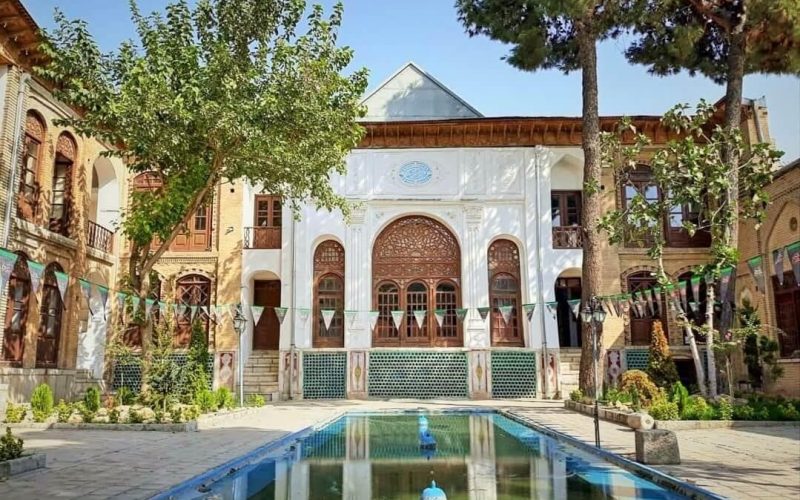 courtyard and fountain in Takyeh Beyglarbeygi, Kermanshah