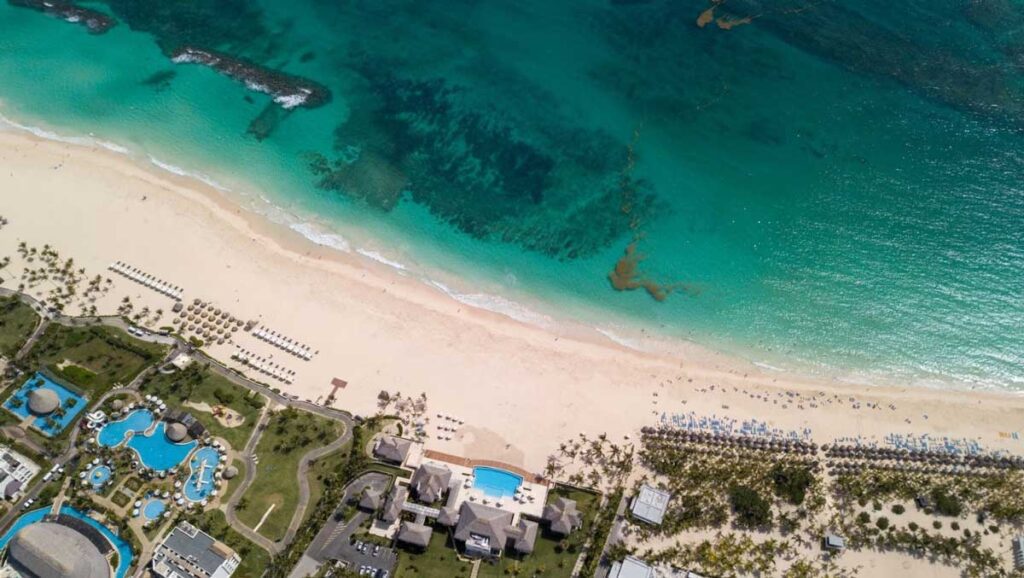 Aerial view of Punta Cana beaches showcasing Iran and the Dominican Republic differences