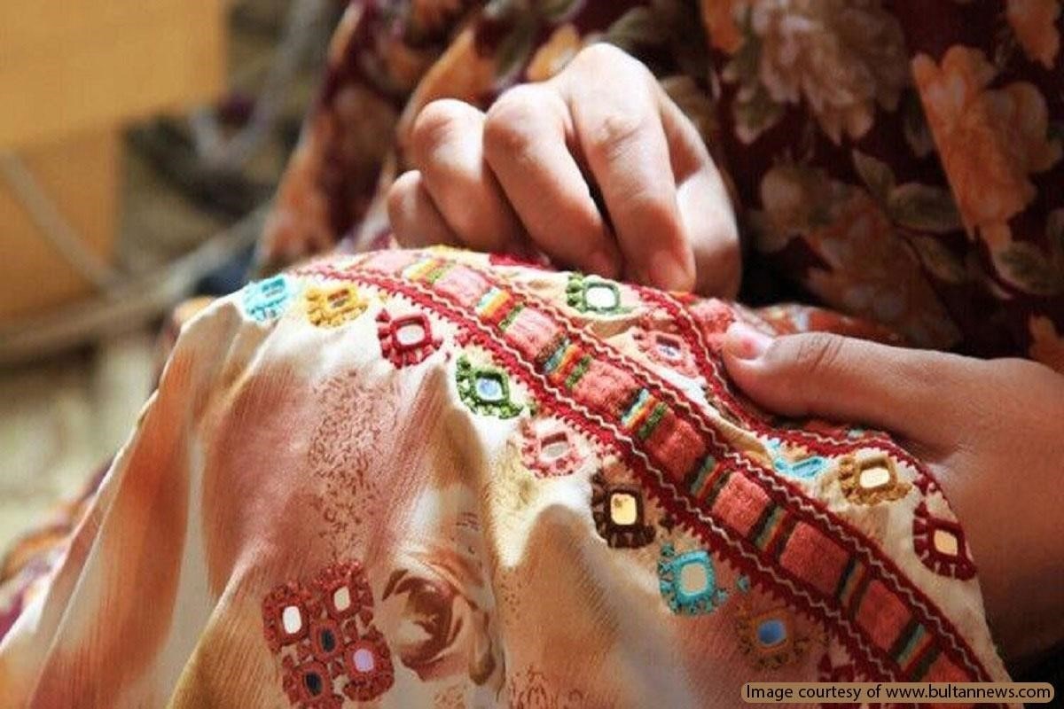 Introduction to Turkmen-style needlework art